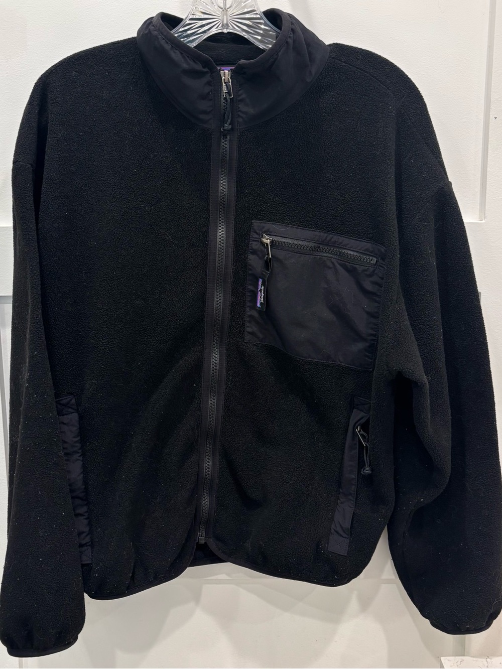 Patagonia Men’s Black Full-Zip Synchilla Fleece Jacket with Chest Pocket